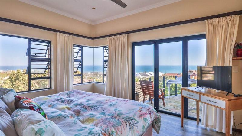 5 Bedroom Property for Sale in Glentana Western Cape